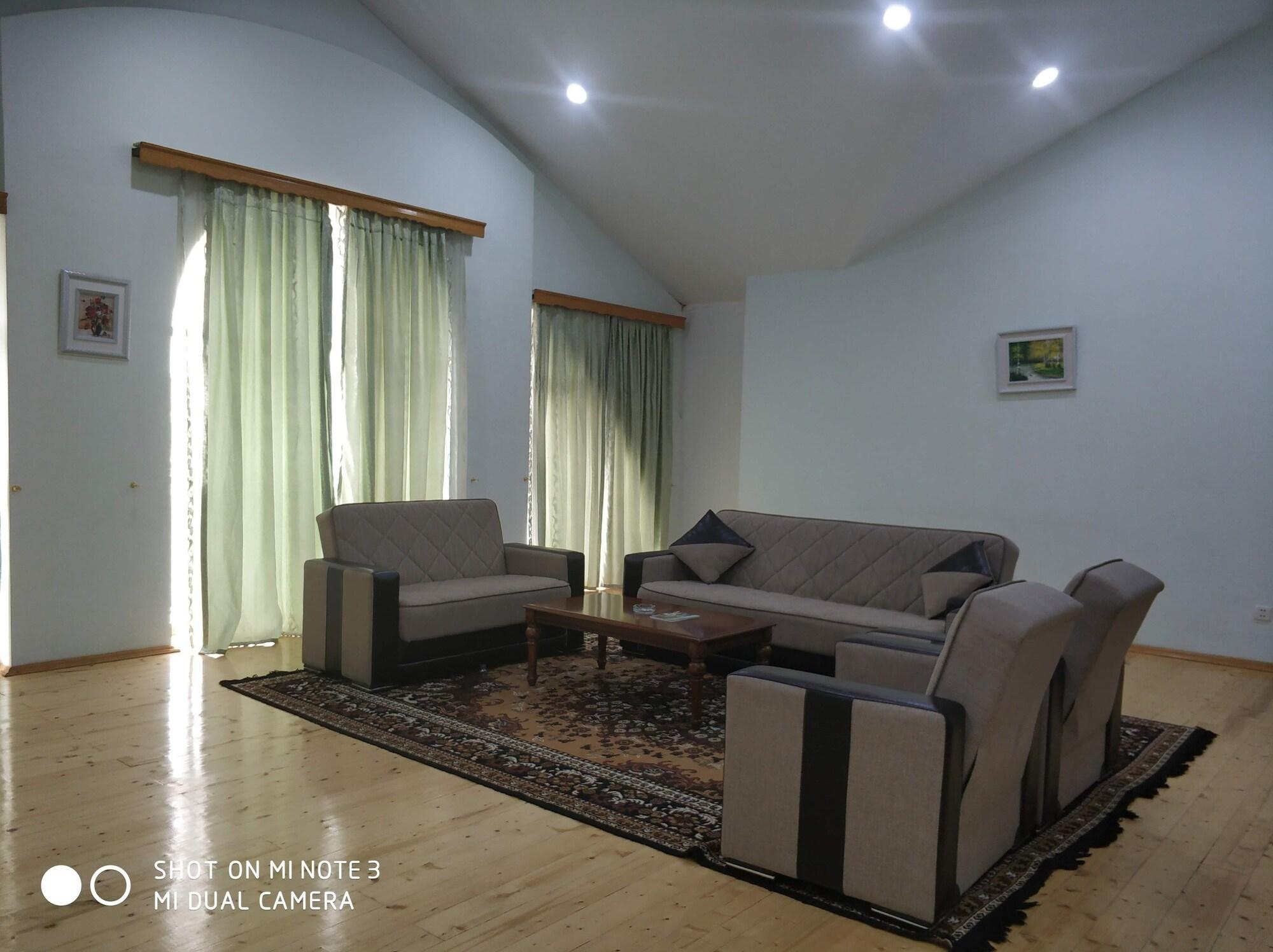 Aef Hotel Baku Luaran gambar