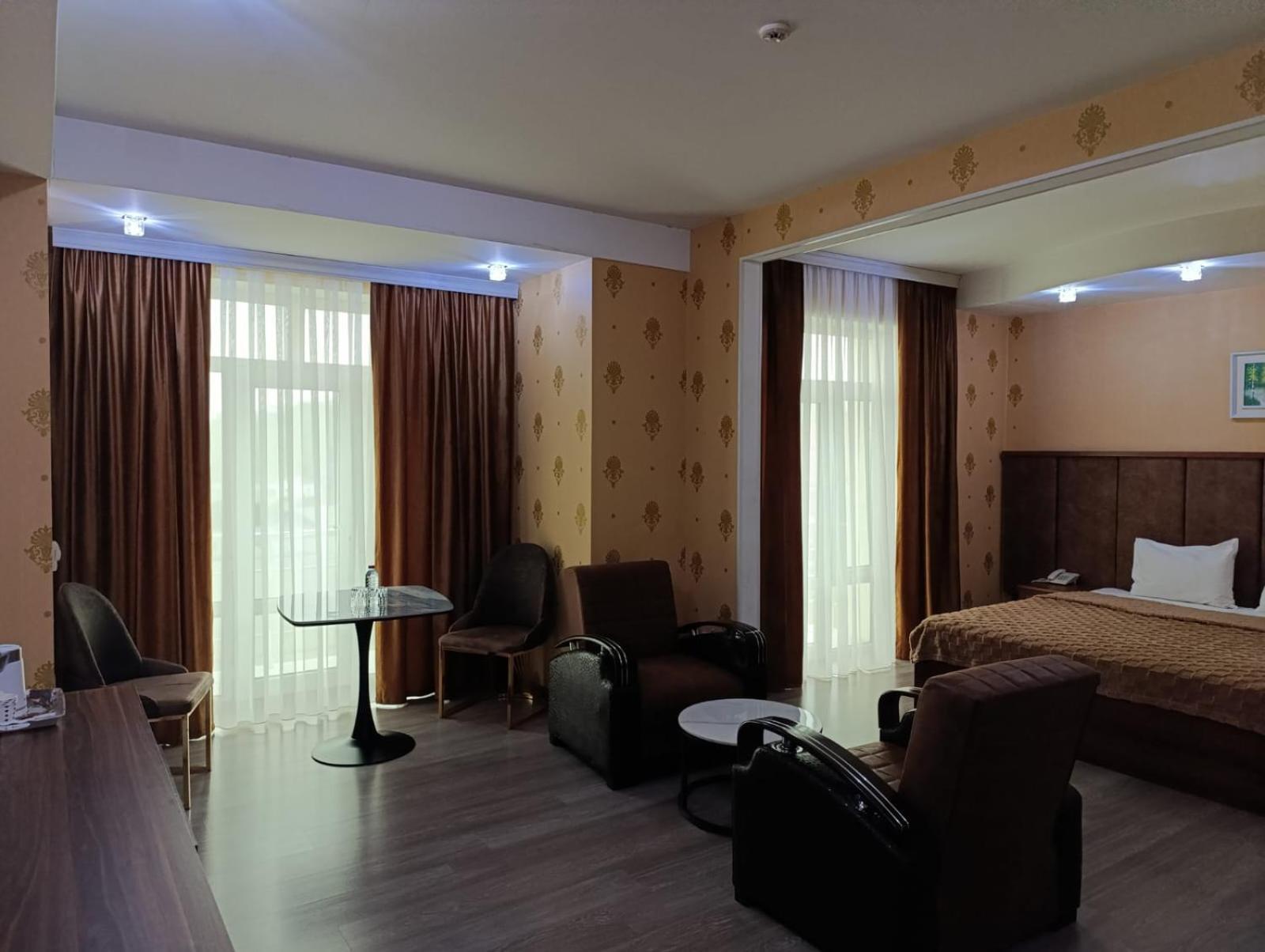 Aef Hotel Baku Luaran gambar