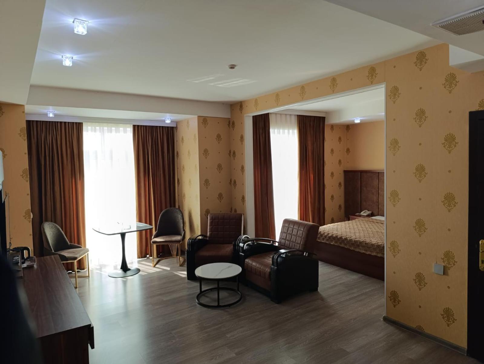 Aef Hotel Baku Luaran gambar